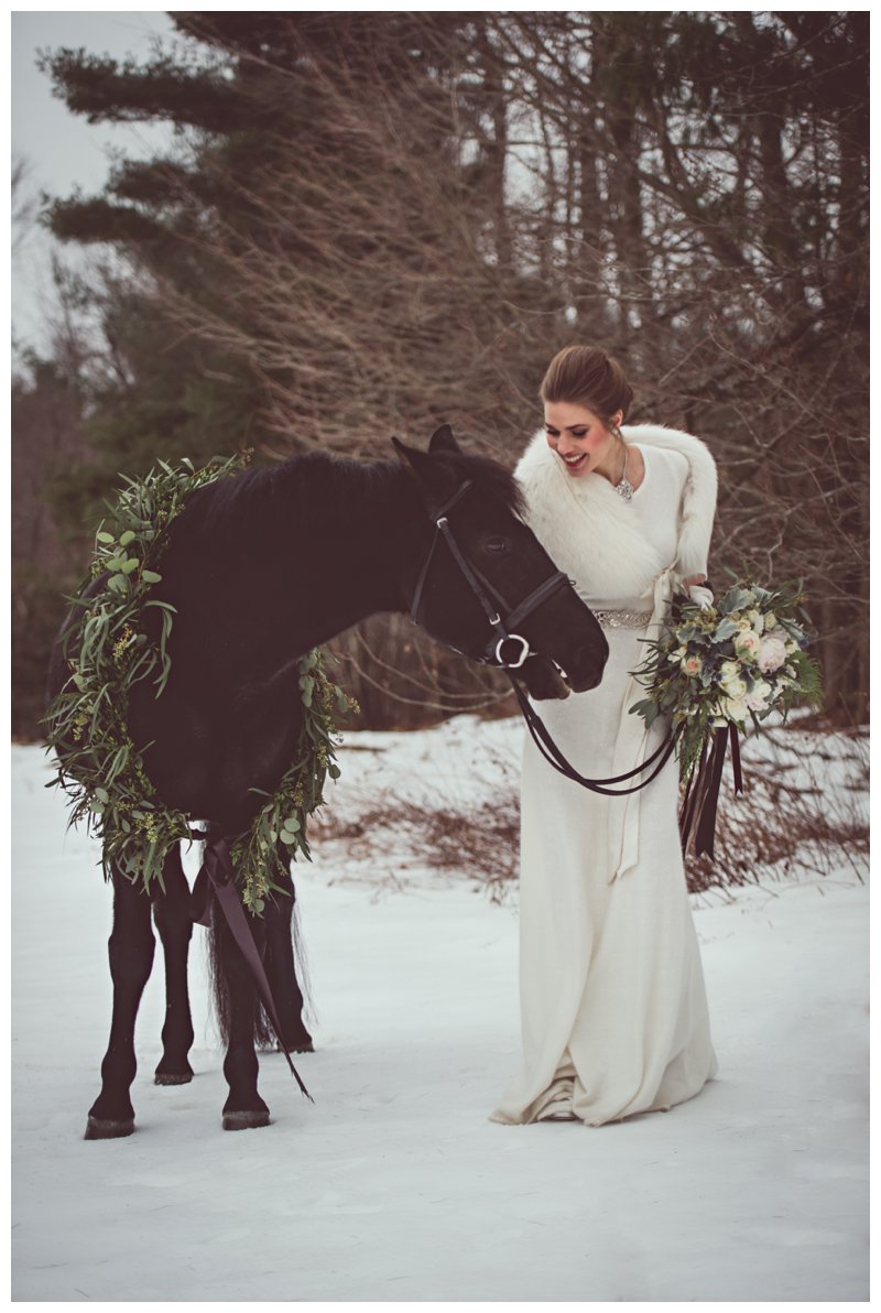 bride and horse // a jubilee event http://www.eventjubilee.com // Carla Ten Eyck Photography