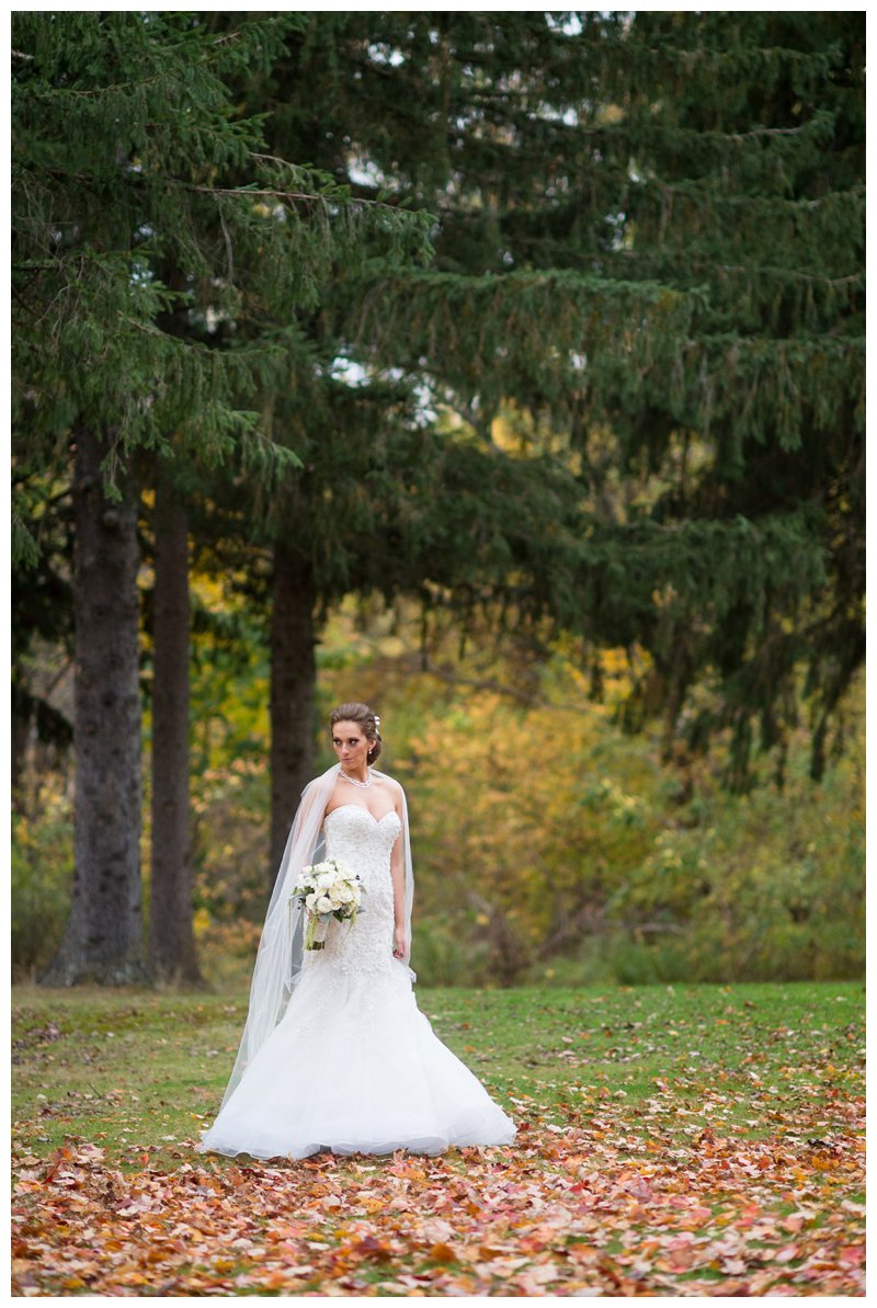 fall wedding bride